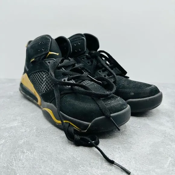 Nike Air Jordan Mars 270 Black Gold Basketball Shoes Mens Junior Size 6Y