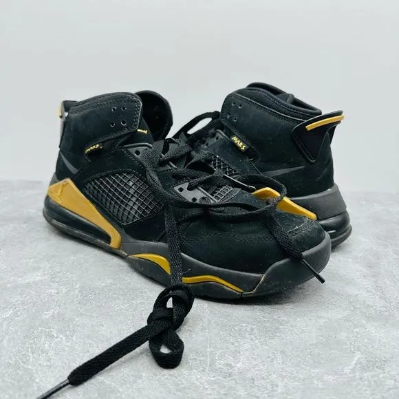 Nike Air Jordan Mars 270 Black Gold Basketball Shoes Mens Junior Size 6Y
