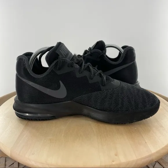 Nike Air Max Infuriate III Low Basketball Shoes Size 7.5 mens