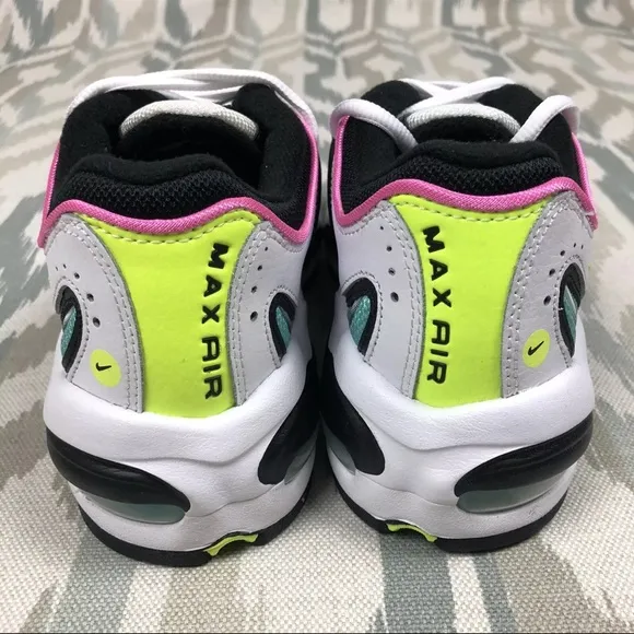 ✔️NIKE AIR MAX TAILWIND BOYS SHOES SIZE 4Y