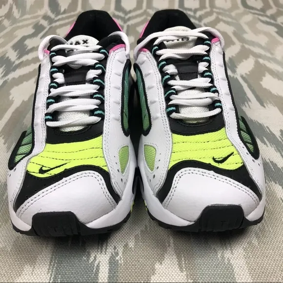 ✔️NIKE AIR MAX TAILWIND BOYS SHOES SIZE 4Y
