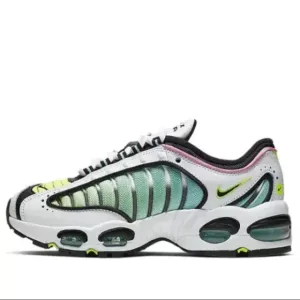 ✔️NIKE AIR MAX TAILWIND BOYS SHOES SIZE 4Y