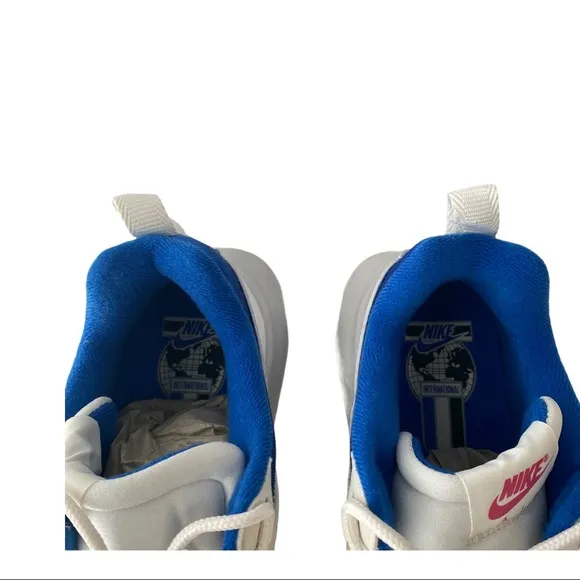 Nike Air Max Verona white/pink/blue shoes size 8
