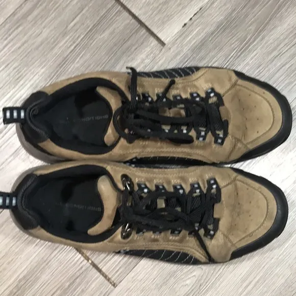 Nike Air Wallowa II Gr Outdoor Trekking Vibram Sole Shoes size 11