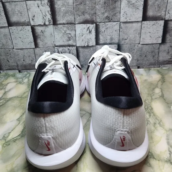 Nike Air Zoom Infinity Tour 2  Wide Golf Shoes Size 11.5