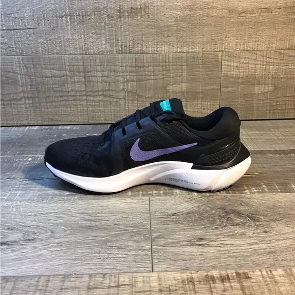 Nike - Air Zoom Vomero 16 DA7698-004