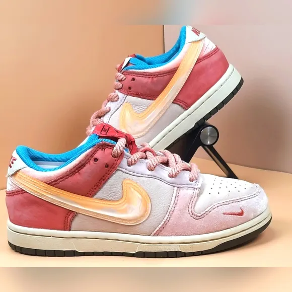 Nike Dunk Low 'Social Status Free Lunch Strawberry Milk(PS)