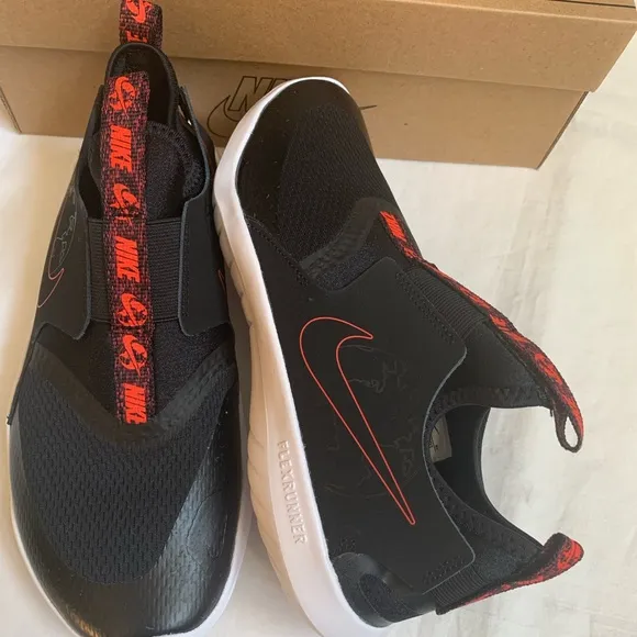 Nike Flex Runner SE GS Black White Bright Youth