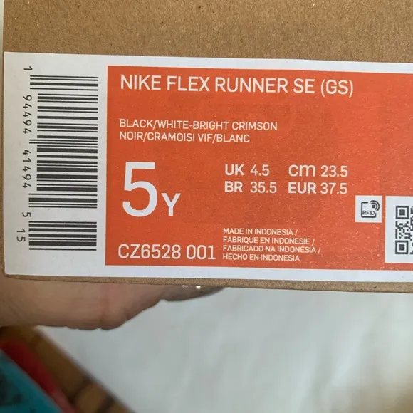 Nike Flex Runner SE GS Black White Bright Youth