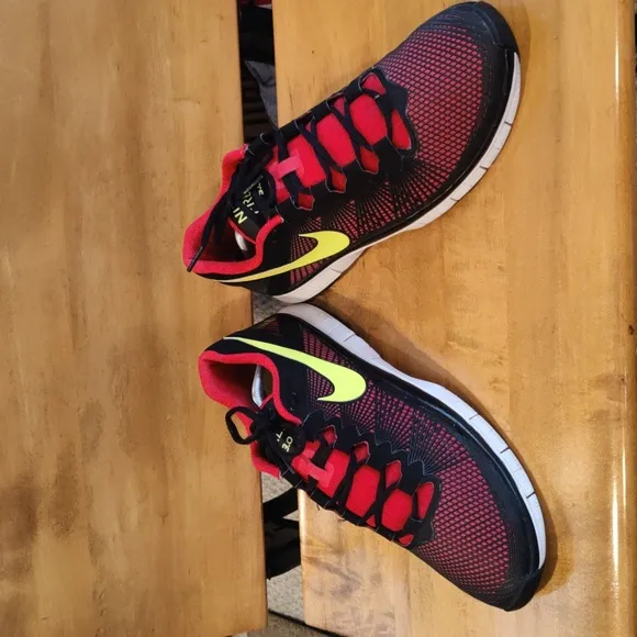 Nike Free 3.0 hyper red volt 553684-600 size 12