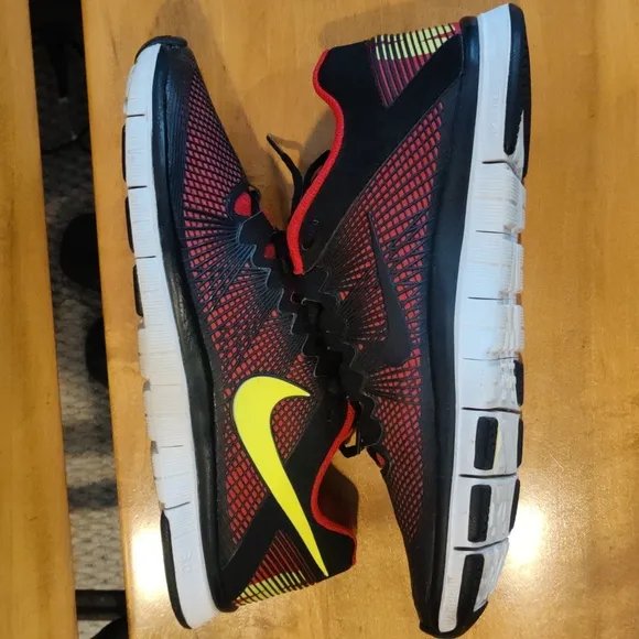 Nike Free 3.0 hyper red volt 553684-600 size 12