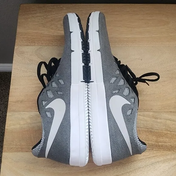 Nike Free SB Athletic Trainers Shoes Gray Black White Mens Size 10.5