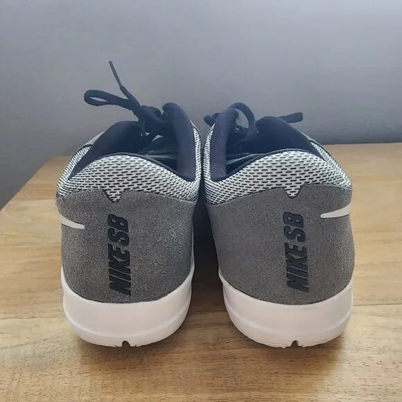 Nike Free SB Athletic Trainers Shoes Gray Black White Mens Size 10.5