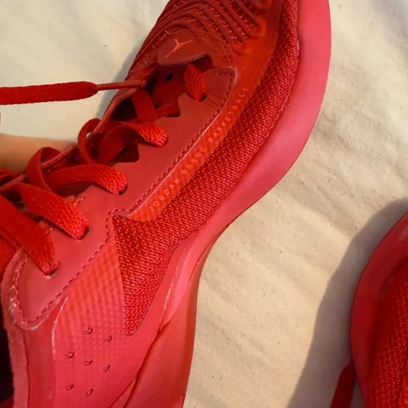 Nike Jordan’s Luka doncic Red basketball shoes 5