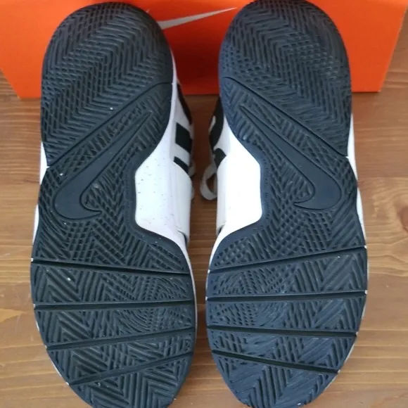 Nike Kids' Grade Team Hustle &quot;Just Do It&quot;