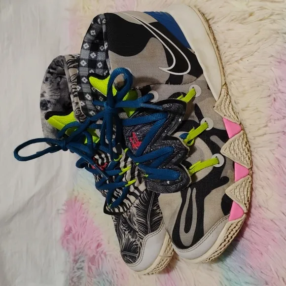 Nike Kybrid S2 What The Neon Kyrie Irving Shoes Sz.3Y
