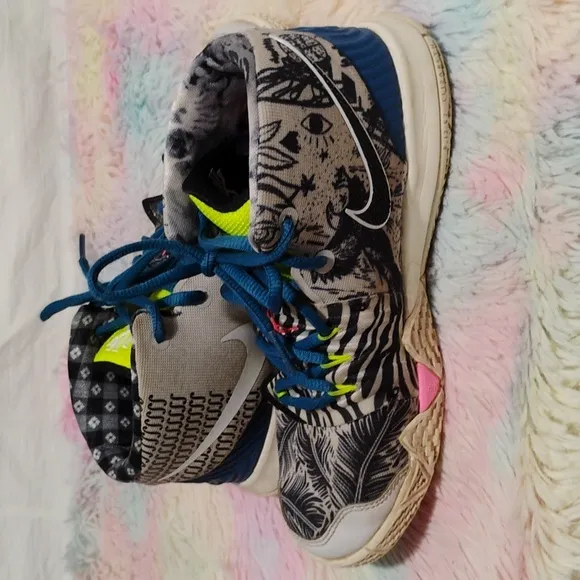 Nike Kybrid S2 What The Neon Kyrie Irving Shoes Sz.3Y