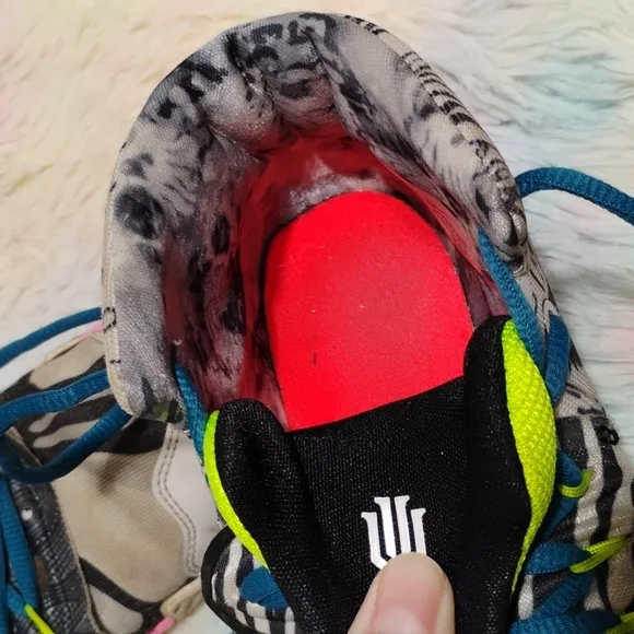 Nike Kybrid S2 What The Neon Kyrie Irving Shoes Sz.3Y