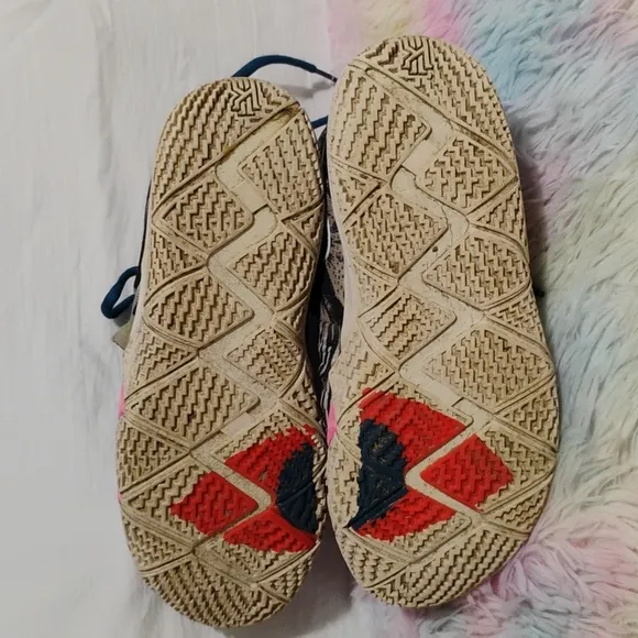 Nike Kybrid S2 What The Neon Kyrie Irving Shoes Sz.3Y
