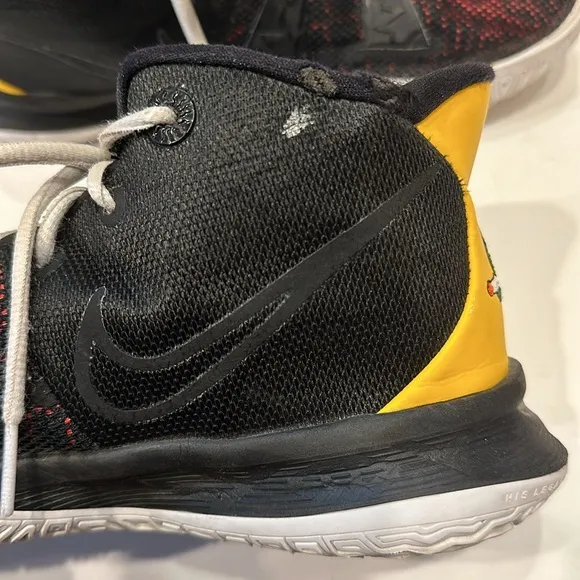 Nike Kyrie 7 Rayguns Basketball Shoes, Youth 7