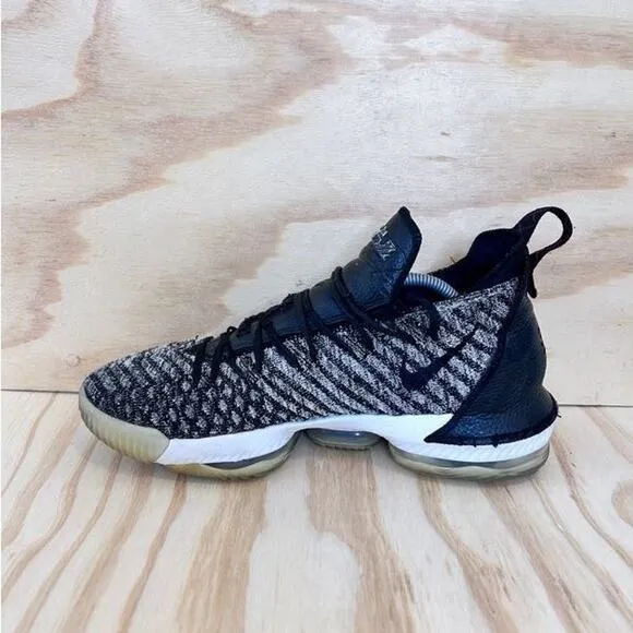 Nike - Lebron James 16 -Basketball Shoes - Black/Gray -Men's - 11.5 - BQ3177-002