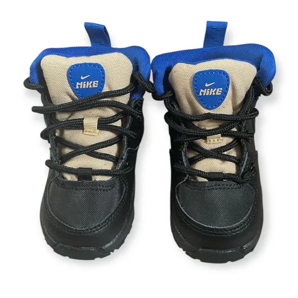 NIKE Manoa Black Blue Leather Toddler Boots size 5