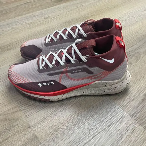Nike React Pegasus Trail 4 Mens 11.5 Red GTX Hiking Outdoor Camping Low Top