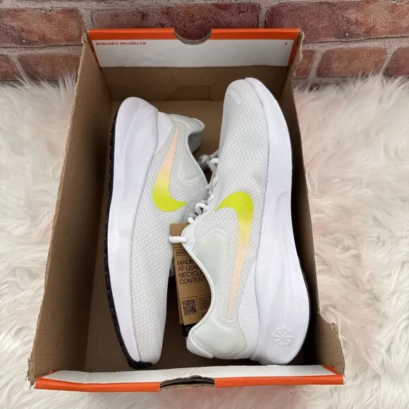 Nike Revolution 7 Women's Size 10 Wide White Athletic Running Shoes FZ6829 103