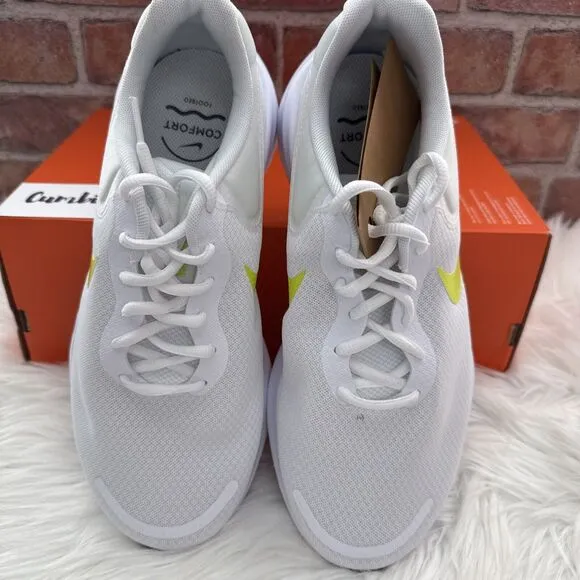 Nike Revolution 7 Women's Size 10 Wide White Athletic Running Shoes FZ6829 103