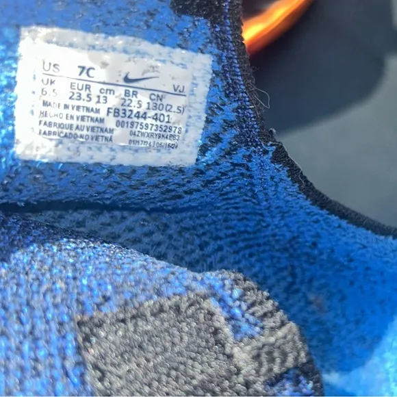 Nike Swoosh 1 Baby Infant Toddler Flyknit Shoes Blue Hyper kid size 7c