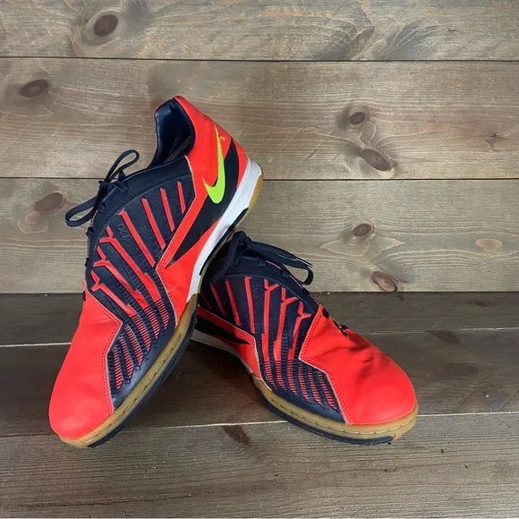 Nike T90 shoot IV Mens size 13 shoes orange athletic indoor soccer sneakers