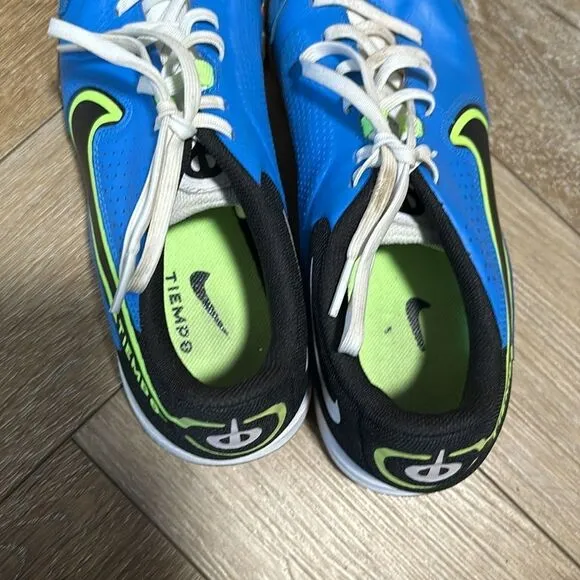 Nike Tiempo Indoor Soccer Shoes