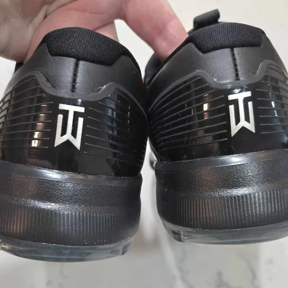 Nike Tiger Woods Golf Spiked Black Shoes New