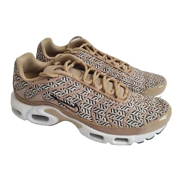 Nike Womens Air Max Plus United In Victory Shoes FB2557-200 Size 7 Brown NEW