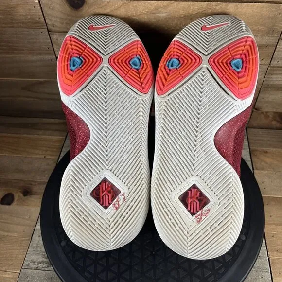 Nike Kyrie 3 Hot Punch Youth US 7Y Red Basketball Lace Up Shoes 859466-681