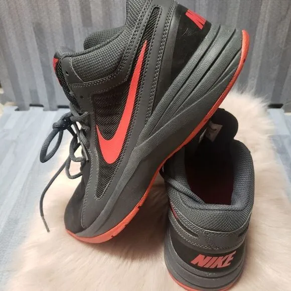 Nike Men's The Overplay VIII NBK Basketball Shoes