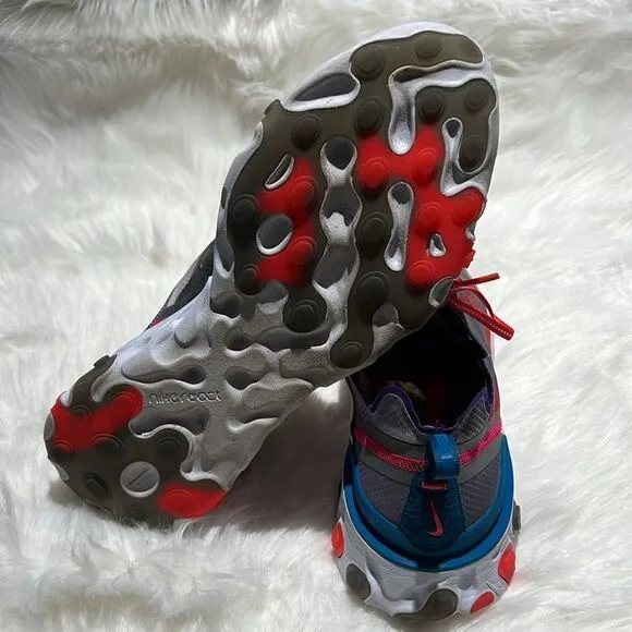 Nike React Element 87 Size 13.  B80