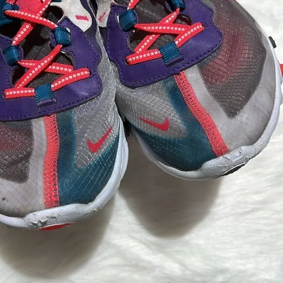 Nike React Element 87 Size 13.  B80