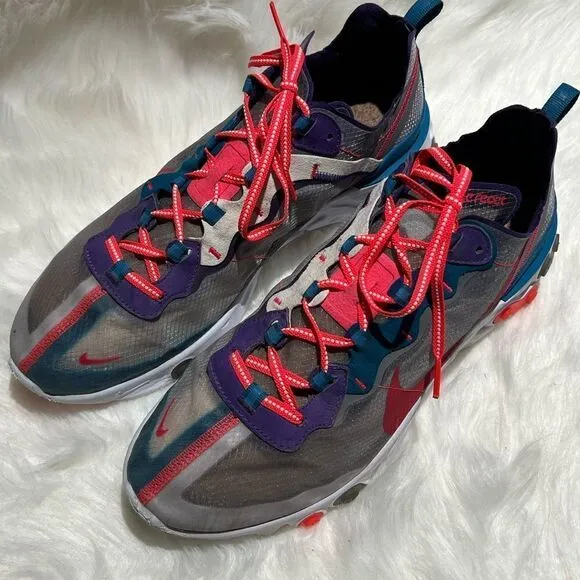 Nike React Element 87 Size 13.  B80