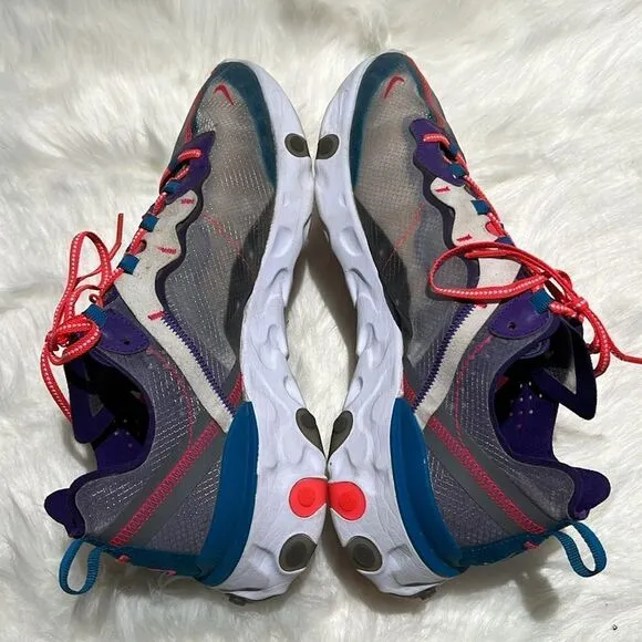 Nike React Element 87 Size 13.  B80