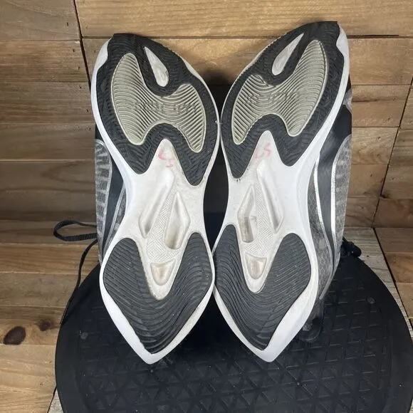 Nike Shoes Women's Size 8 Zoom Gravity Black Silver Running Shoes BQ3203-002