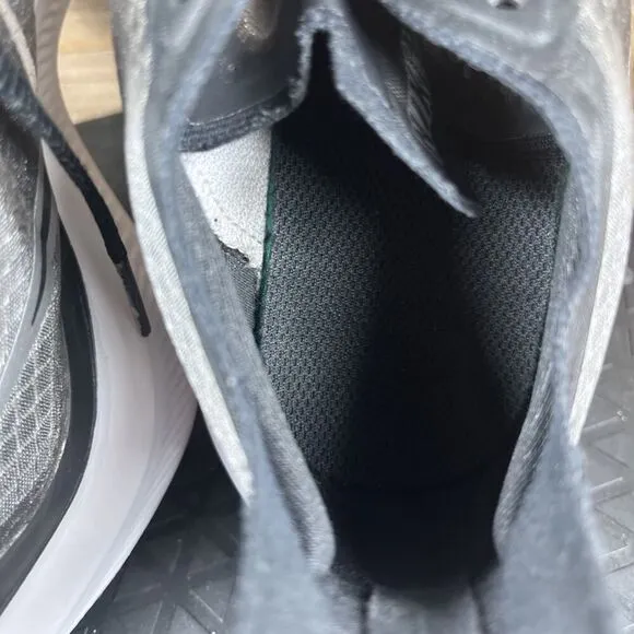 Nike Shoes Women's Size 8 Zoom Gravity Black Silver Running Shoes BQ3203-002