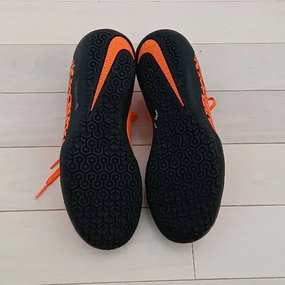 Nike Unisex Hypervenom Lace Up Indoor Soccer Sport Shoes Youth Orangee Size 6Y