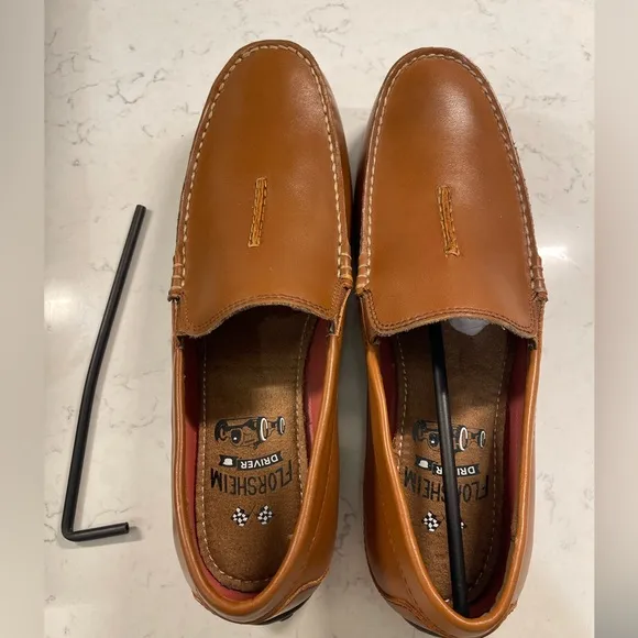 NWB Florsheim Men’s Leather ThrottleVenetian Loafer Size 10