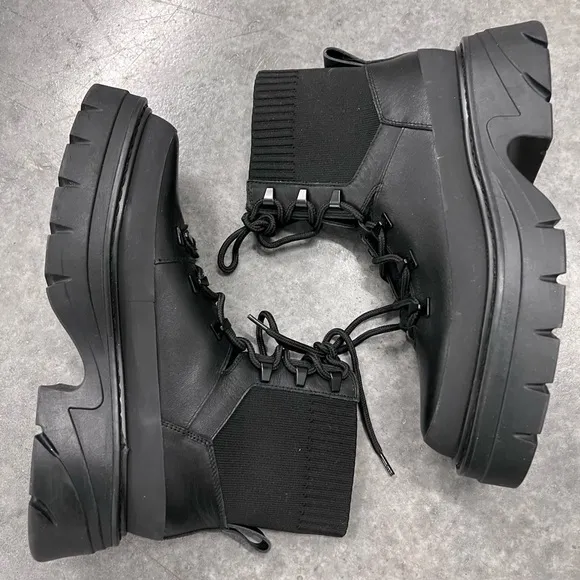 NWOB $315 Marc Fisher LTD Mlizuma Combat Boots