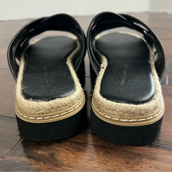 NWOB - French Connection Alexis Crisscross Sandals - Size 6