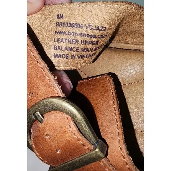 NWOT Born Jules Thong Brown Leather Sandals Size 8M