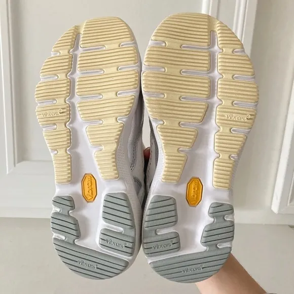 NWOT Brand Black Free People Aura 130 White Vibram Soles Sneakers Sz 7/38