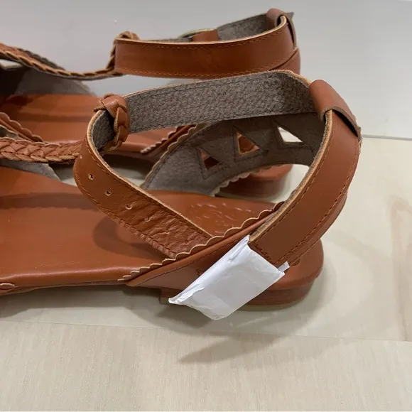NWOT ELF Made By Hand Bounty T-strap Leather Sandals Vintage Camel Tan Women 11
