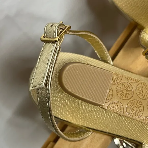 NWOT Lilly Pulitzer Katelyn Gold/White Embellished Sandals Resort Wedges